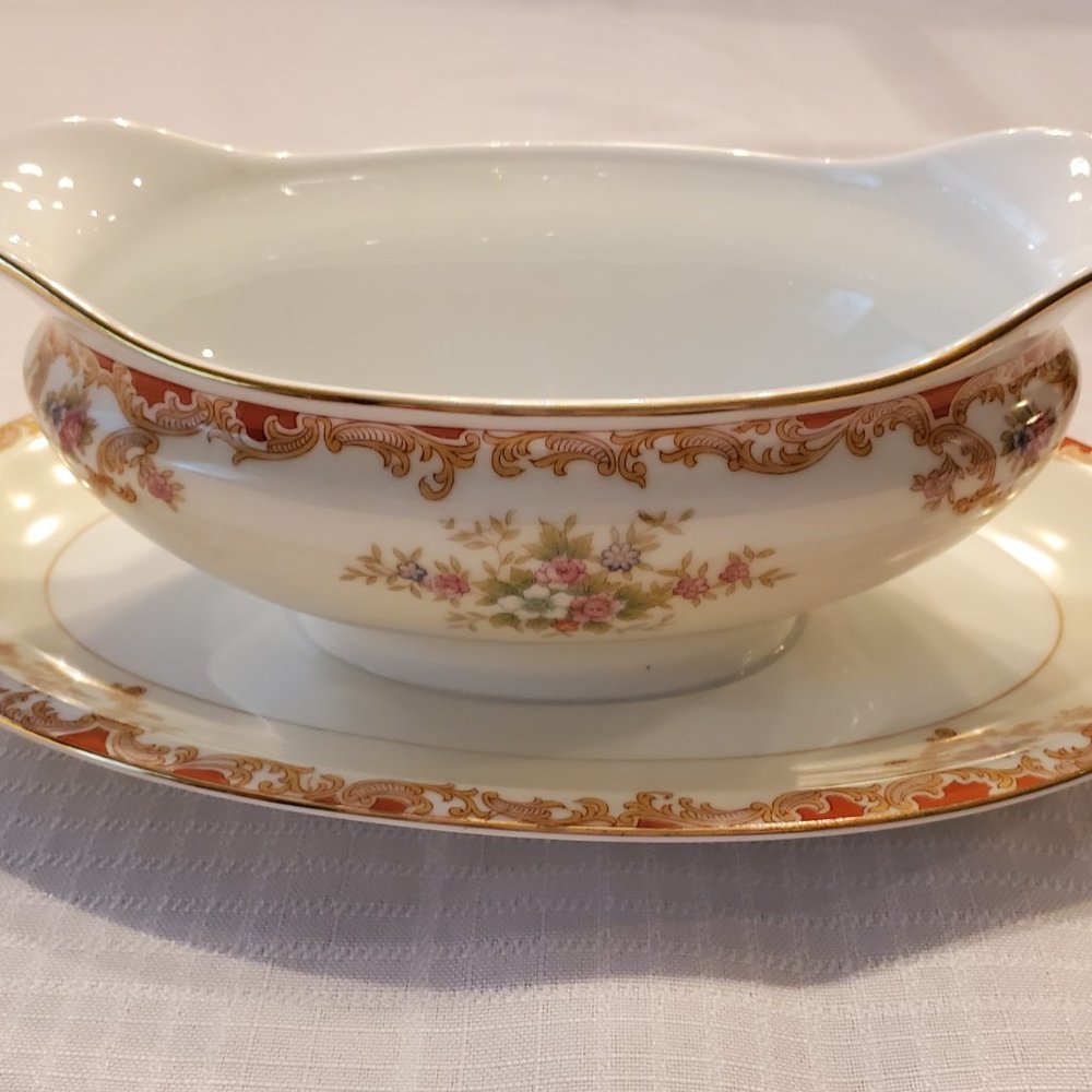 NORITAKE china HAMPTON Gravy Boat with Attached Underplate